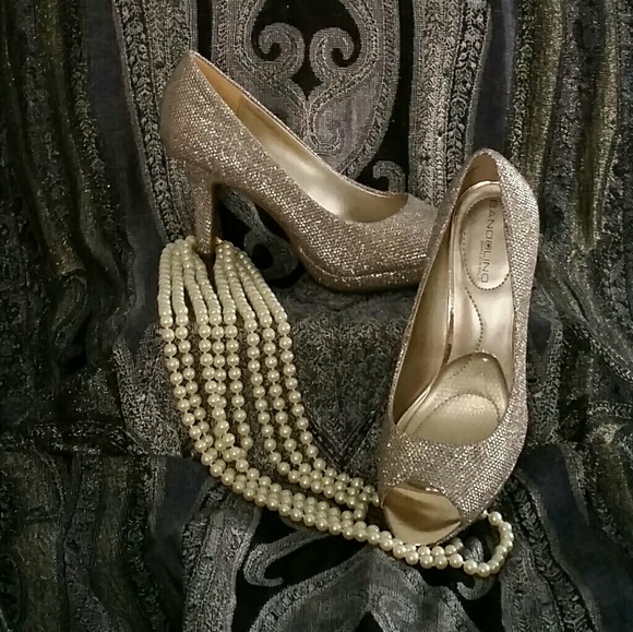 EUC Bandolino Gold Glitter Peep-toe heals - Picture 1 of 3